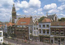 Vista de Gouda con Sint Janskerk al fondo